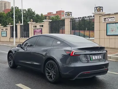 Tesla Model 3 2025, 8000 км, за 23314.34 USD - фото 7