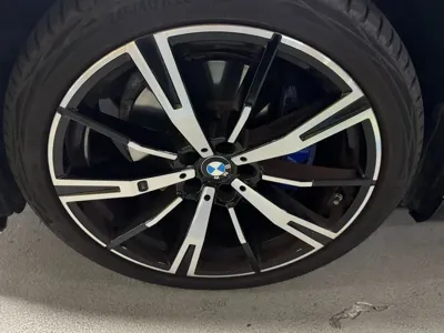 BMW 5-Series 2025, 9044 км, за 58038.12 USD - фото 6