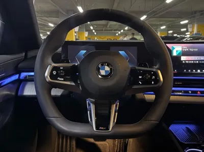 BMW 5-Series 2025, 9044 км, за 58038.12 USD - фото 13