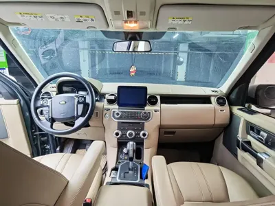 Land Rover Discovery 2010, 260000 км, за 13132.76 USD