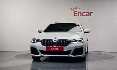 BMW 5-Series 2021, 33855 км, за 27748.32 USD