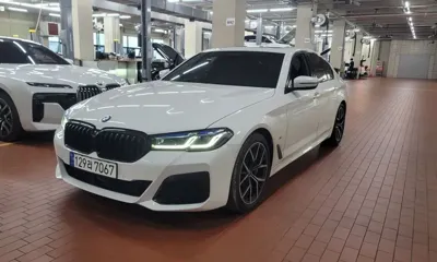 BMW 5-Series · 2023 год