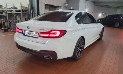BMW 5-Series 2023, 36770 км, за 28948.76 USD
