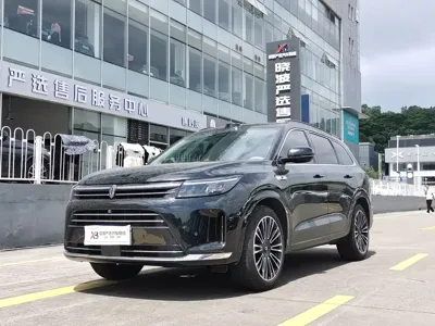 AITO 问界 AITO M7 · 2023 год