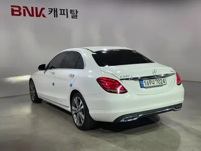 Mercedes-Benz C-Class 2018, 67958 км, за 11661.24 USD