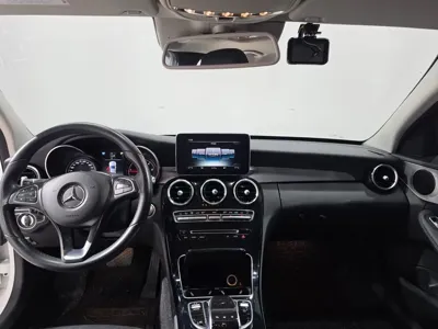 Mercedes-Benz C-Class 2018, 67958 км, за 11661.24 USD - фото 11