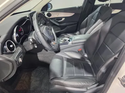 Mercedes-Benz C-Class 2018, 67958 км, за 11661.24 USD - фото 12