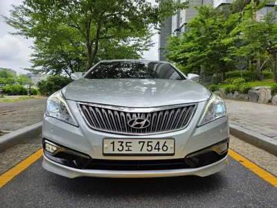 Hyundai Grandeur 2013, 166750 км, за 3843.65 USD