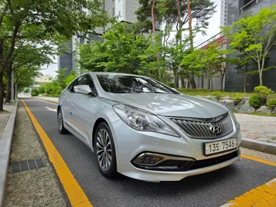 Hyundai Grandeur 2013, 166750 км, за 3843.65 USD - фото 12