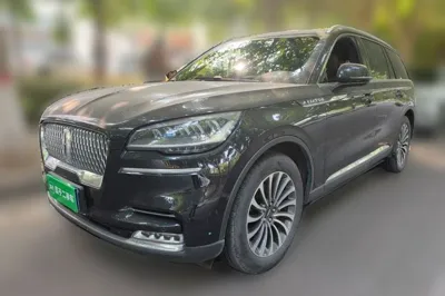 Lincoln Aviator · 2022 год