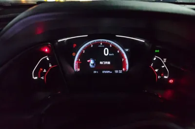 Honda Civic 2021, 76500 км, за 9751 USD - фото 11