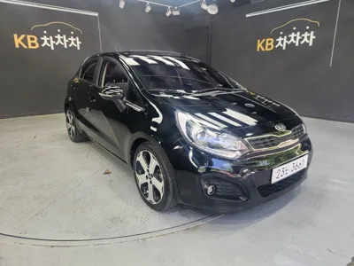 Kia Pride 2014, 107807 км, за 2925.31 USD - фото 9