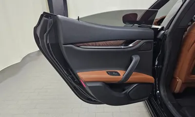 Maserati Ghibli 2022, 58959 км, за 24744.41 USD - фото 25