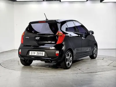 Kia Morning 2014, 178066 км, за 2842.41 USD
