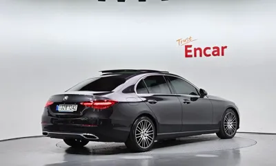 Mercedes-Benz C-Class 2024, 35471 км, за 28093.62 USD