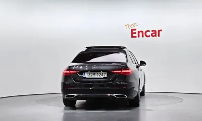 Mercedes-Benz C-Class 2024, 35471 км, за 28093.62 USD