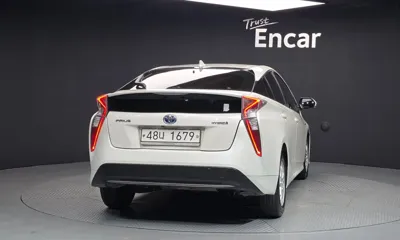 Toyota Prius 2018, 159790 км, за 8334.96 USD