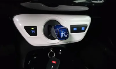 Toyota Prius 2018, 159790 км, за 8320.87 USD - фото 9
