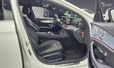 Mercedes-Benz E-Class 2020, 54018 км, за 17255.97 USD - фото 26