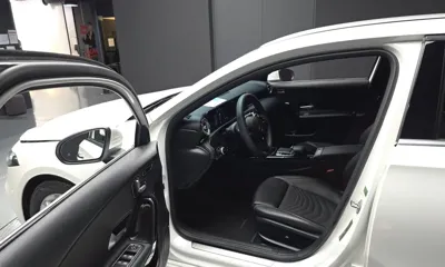 Mercedes-Benz A-Class 2020, 72523 км, за 11661.24 USD - фото 10