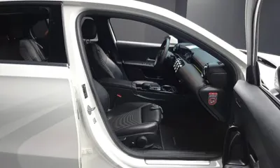 Mercedes-Benz A-Class 2020, 72523 км, за 11661.24 USD - фото 26