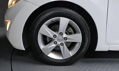Hyundai Avante 2011, 93878 км, за 2433.57 USD