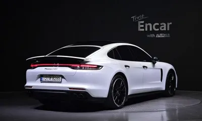 Porsche Panamera 2021, 71759 км, за 74750.36 USD