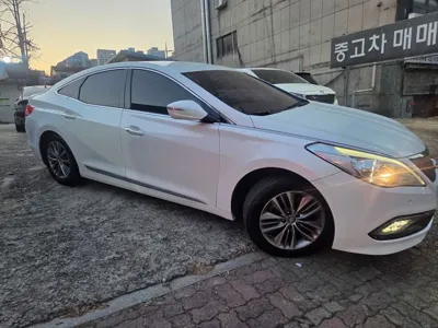 Hyundai Grandeur 2017, 134000 км, за 5339.58 USD
