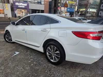 Hyundai Grandeur 2017, 134000 км, за 5339.58 USD