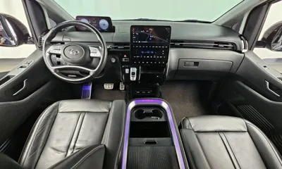 Hyundai Staria