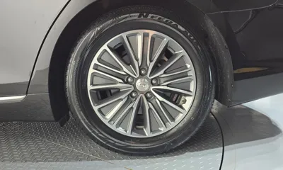 Hyundai Grandeur 2019, 46281 км, за 14260.59 USD - фото 21