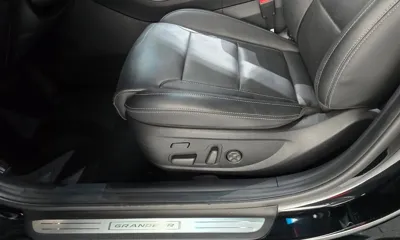 Hyundai Grandeur 2019, 46281 км, за 14260.59 USD - фото 32