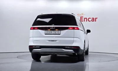 Kia Canival 2023, 34475 км, за 16381.71 USD