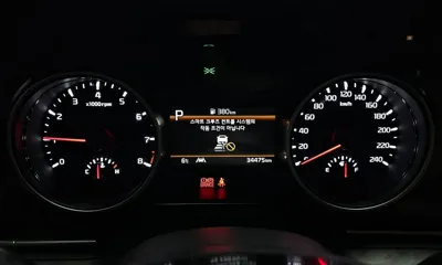Kia Canival 2023, 34475 км, за 16307.53 USD - фото 8