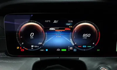 Mercedes-Benz E-Class 2022, 47264 км, за 30255.2 USD - фото 8