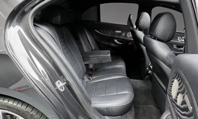 Mercedes-Benz E-Class 2022, 47264 км, за 30255.2 USD - фото 12