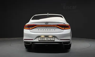 Hyundai Grandeur 2018, 79459 км, за 11921.83 USD