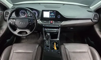 Hyundai Grandeur 2018, 79459 км, за 11921.83 USD - фото 7