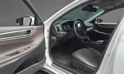 Hyundai Grandeur 2018, 79459 км, за 11921.83 USD - фото 10