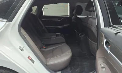 Hyundai Grandeur 2018, 79459 км, за 11921.83 USD - фото 11