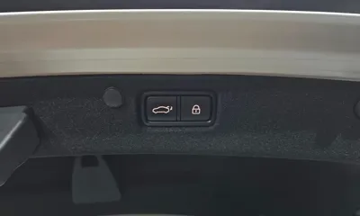 Hyundai Grandeur 2018, 79459 км, за 11921.83 USD - фото 33