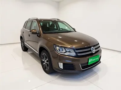 Volkswagen Tiguan 2015, 119200 км, за 4426.77 USD