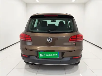 Volkswagen Tiguan 2015, 119200 км, за 4426.77 USD