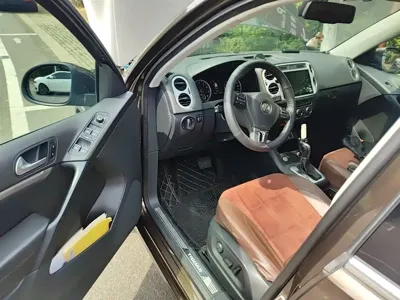 Volkswagen Tiguan 2015, 119200 км, за 4401.8 USD - фото 17
