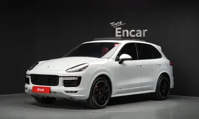 Porsche Cayenne · 2017 год