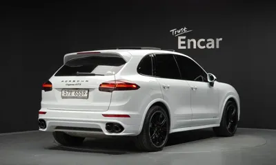 Porsche Cayenne 2017, 85057 км, за 27627.89 USD