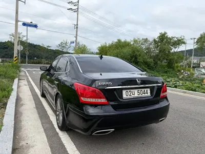 Hyundai Equus 2010, 372000 км, за 3575.37 USD