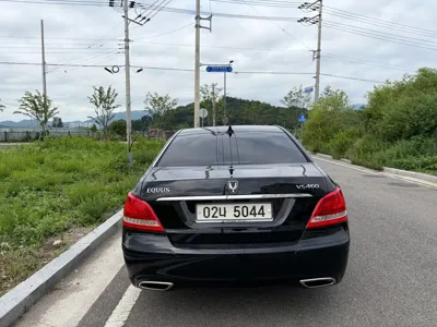 Hyundai Equus 2010, 372000 км, за 3575.37 USD