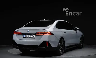 BMW 5-Series 2026, 4033 км, за 78771.17 USD