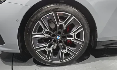 BMW 5-Series 2026, 4033 км, за 78771.17 USD